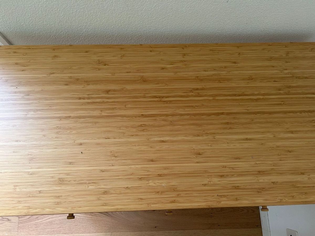 Scrivanie: Schreibtisch IKEA Lillåsen – Usato da St. Niklausen LU venduto da sterala 3