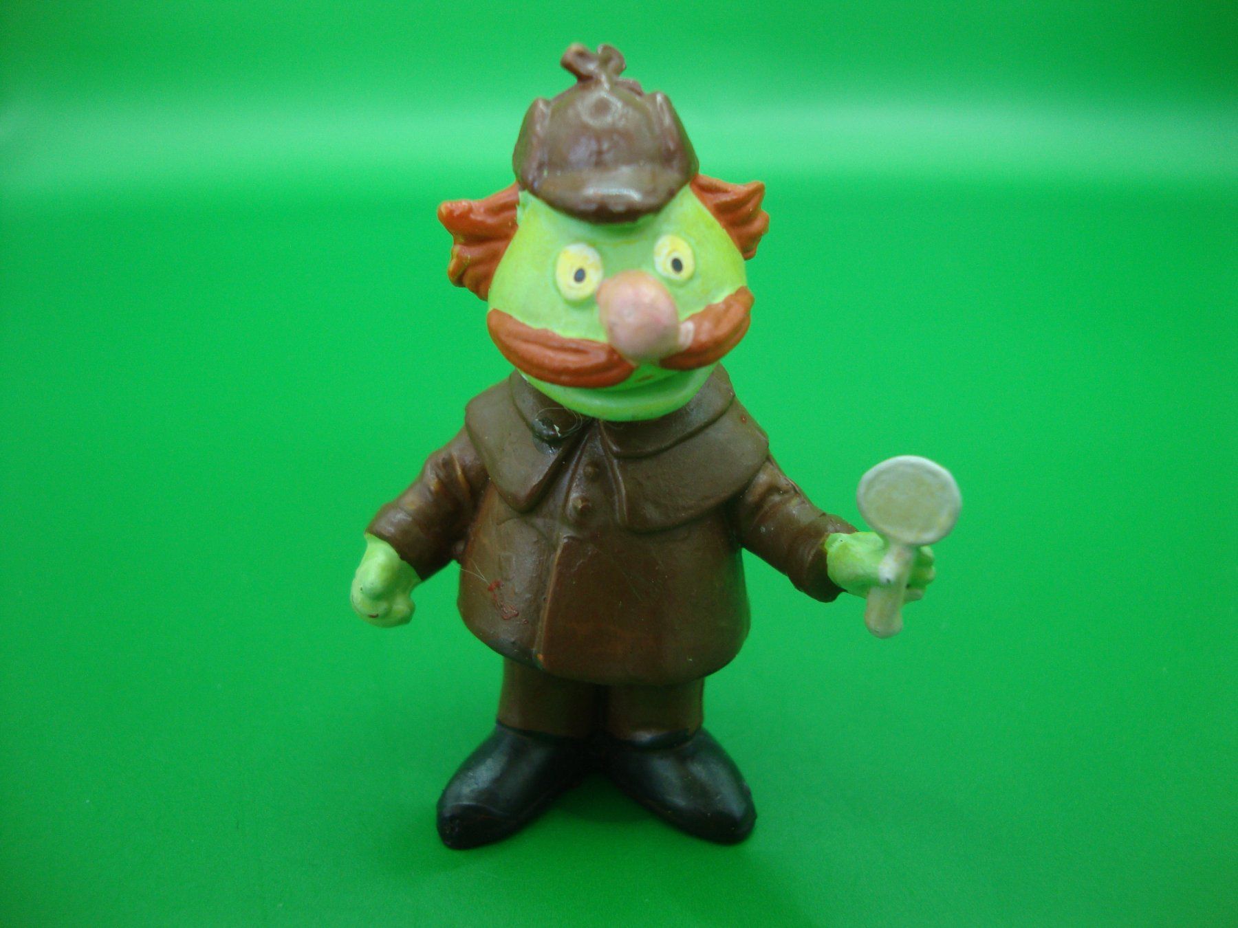 Statuette: SHERLOCK MIT LUPE SESAMSTRASSE HEIMO 5,5CM – Usato da Basel venduto da pink2010