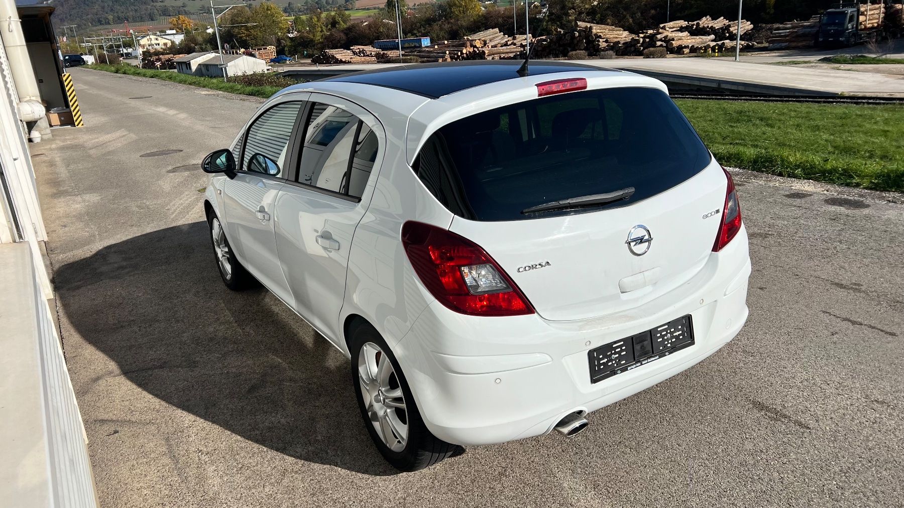 Opel Autos: OPEL Corsa D 1.2 – D'occasion à Delémont par MBSHA 6