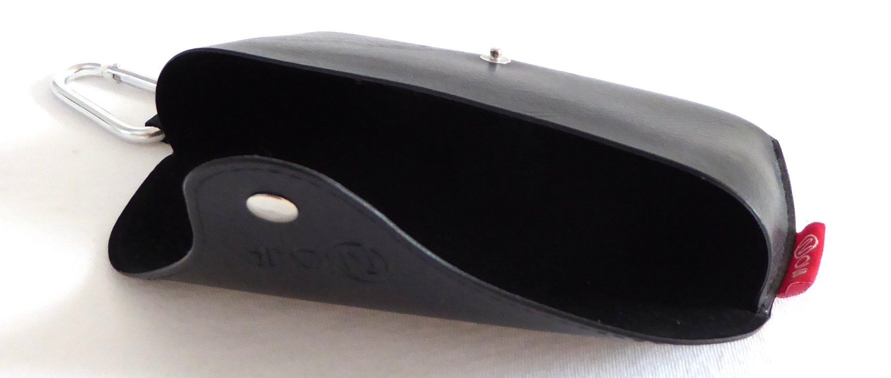 Altro in  Abbigliamento & Accessori: Brillenetui mit Karabiner – Nuovo (secondo la descrizione) da Mauren venduto da Yeelen 1