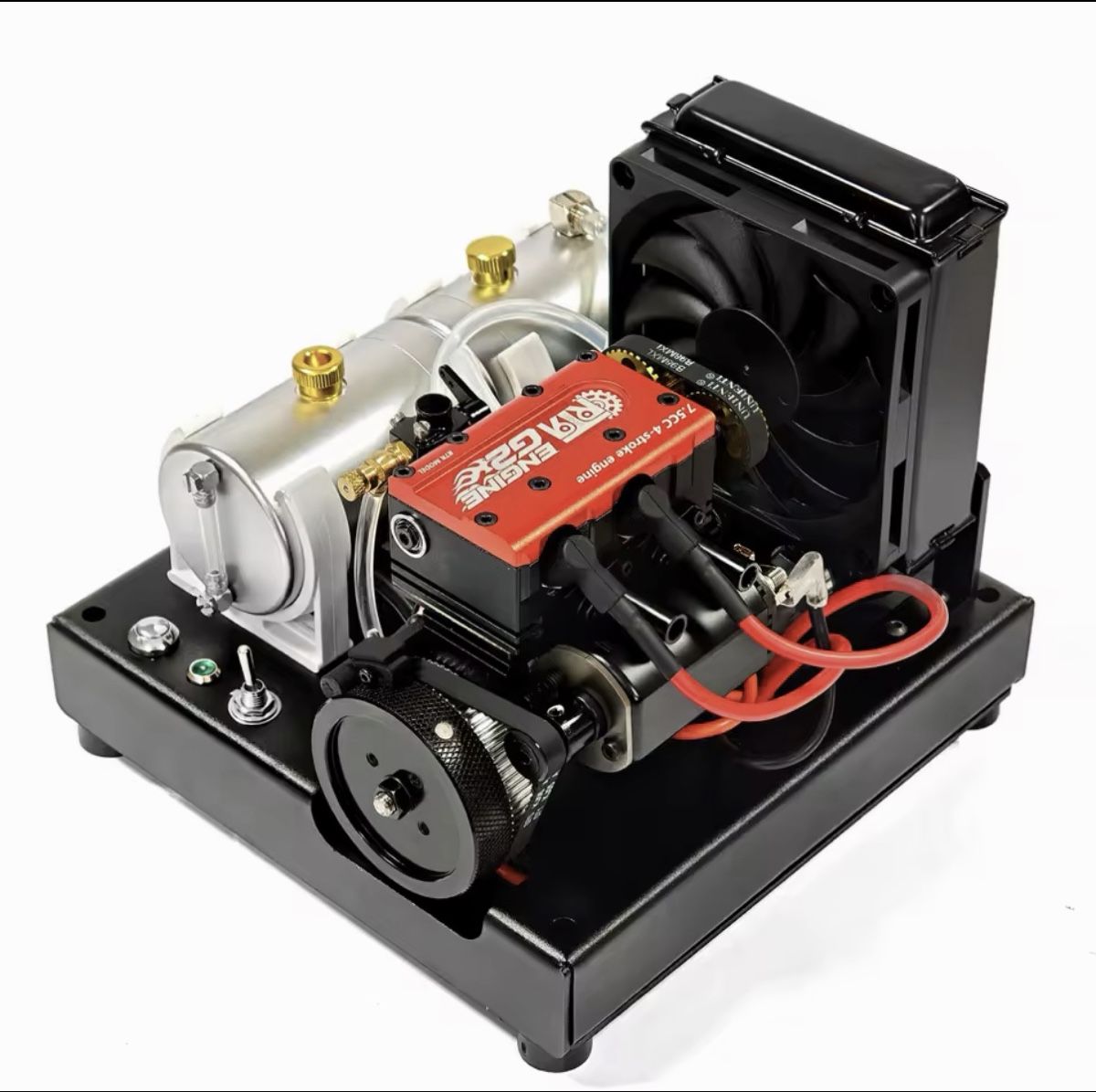 Motori: 4 Stroke 2 Celinder Inline Benzin Motor Wassergekühlt  – Usato da Ostermundigen venduto da sve_b2wl