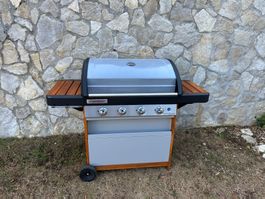 Barbecue Campingaz 4 brûleurs bon état 76 caractères
