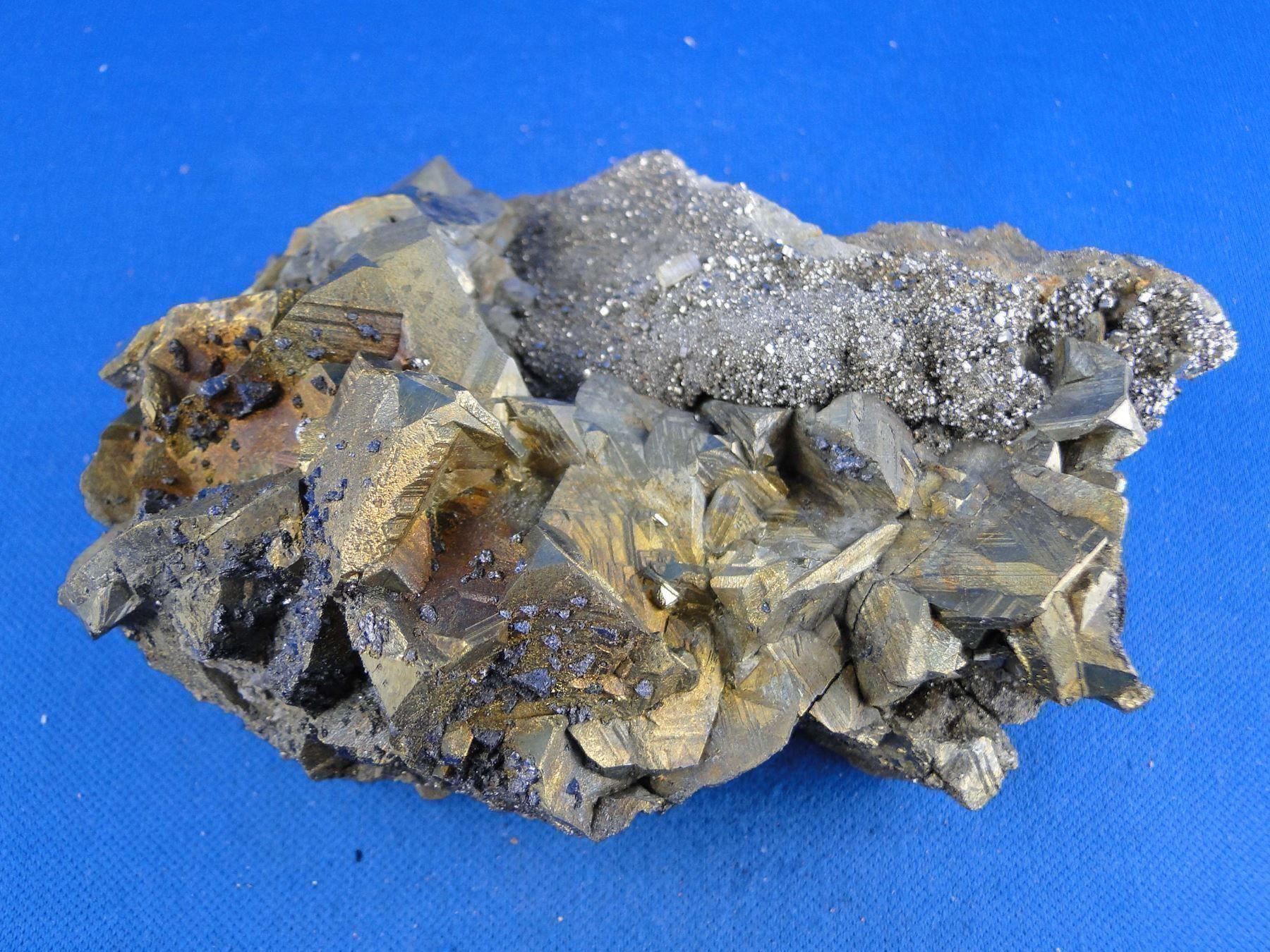 Minerali & Pietre curative: Arsenopyrit auf Chalkopyrit – Usato da Schinznach Bad venduto da Demerald 5