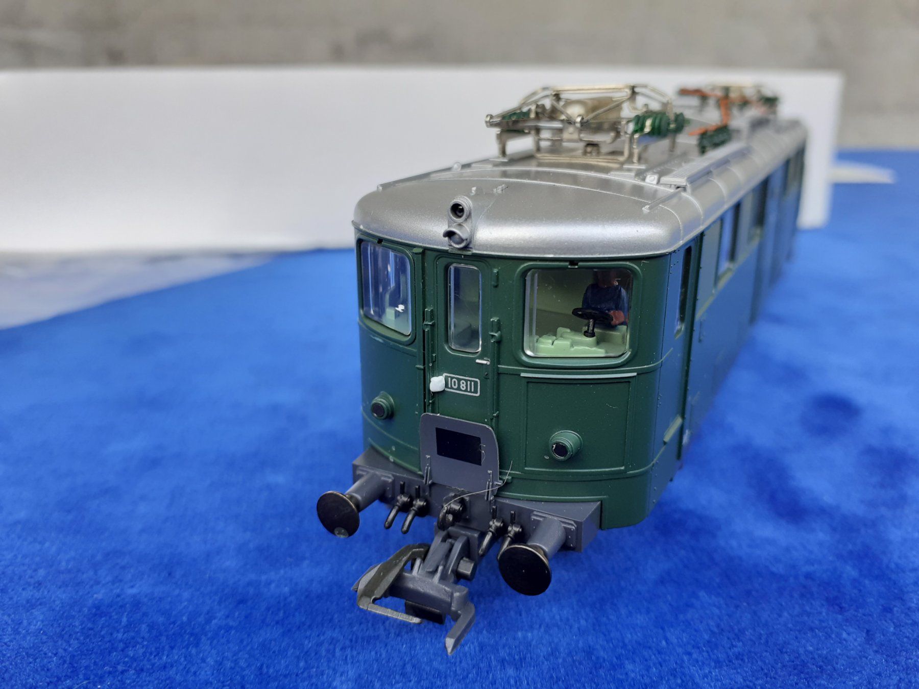 Roco Modellini di ferrovie: Roco 69531 E-Lok Ae 4/6 SBB H0 DC  mit OVP – Nuovo e nell'imballaggio originale da Arbedo venduto da aladino666 3