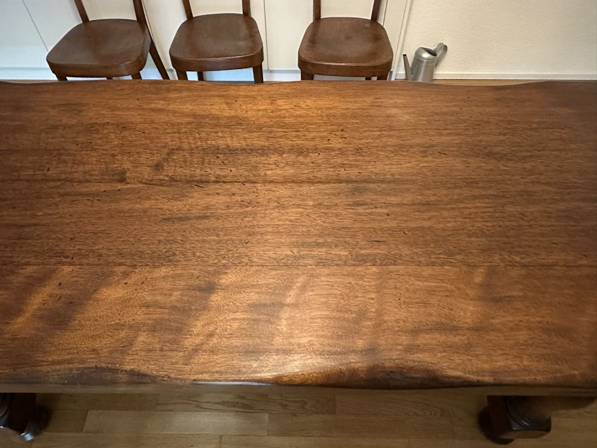 Tavoli: Alter, massiver Beizentisch – Usato da Weiach venduto da Gismo049 3
