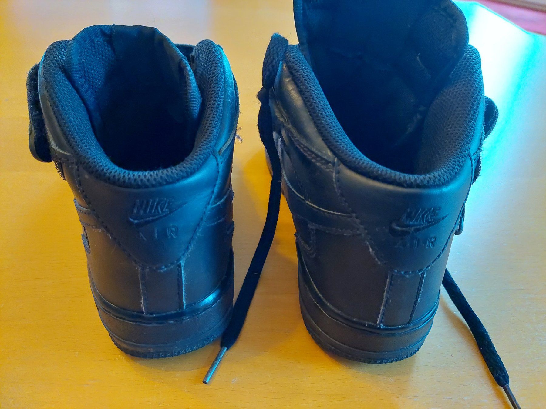 Nike Scarpe per ragazzi: Nike Air Force 1 Winterschuhe  Gr.37.5 – Usato da Zürich venduto da xxyy00 3