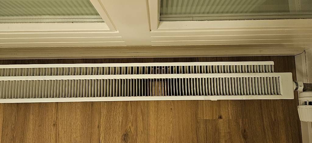 Radiatori: Heizkörper Radiator Zehnder – Usato da Zürich venduto da dav_f8bw 3