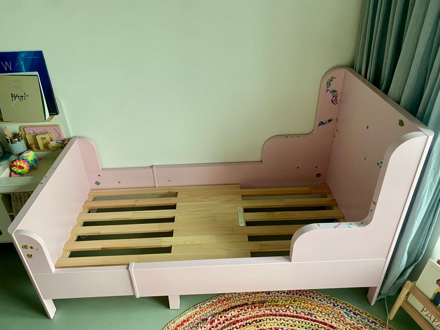Ikea Letti: Ikea BUSUNGE Kinderbett hellrosa – Usato da Zürich venduto da ChloeParker