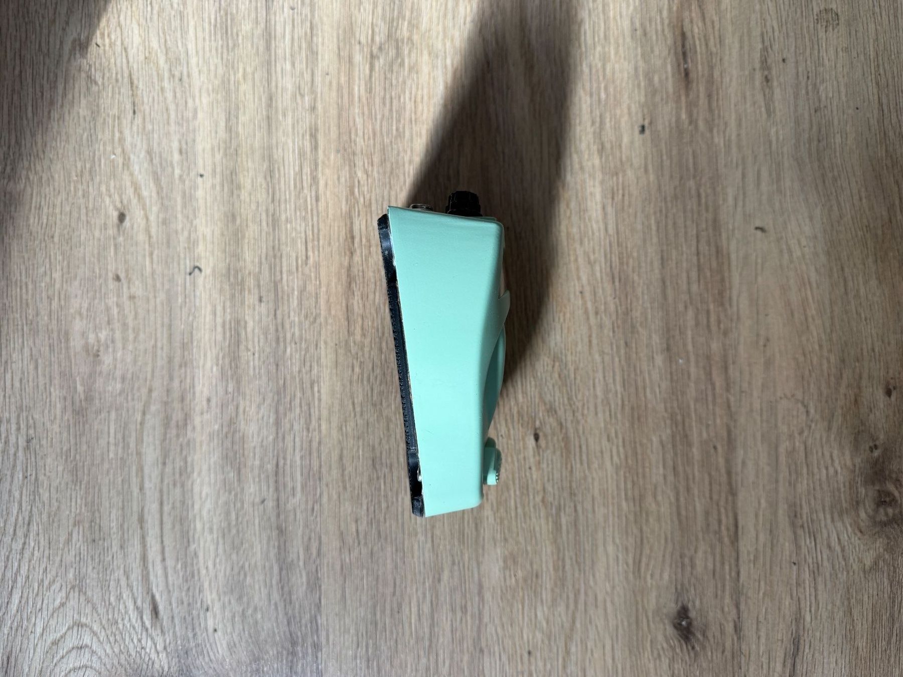 Danelectro Strumenti musicali: Danelectro Cool Cat Vibe Pedal – Usato da Bern venduto da A.W.S.R 3