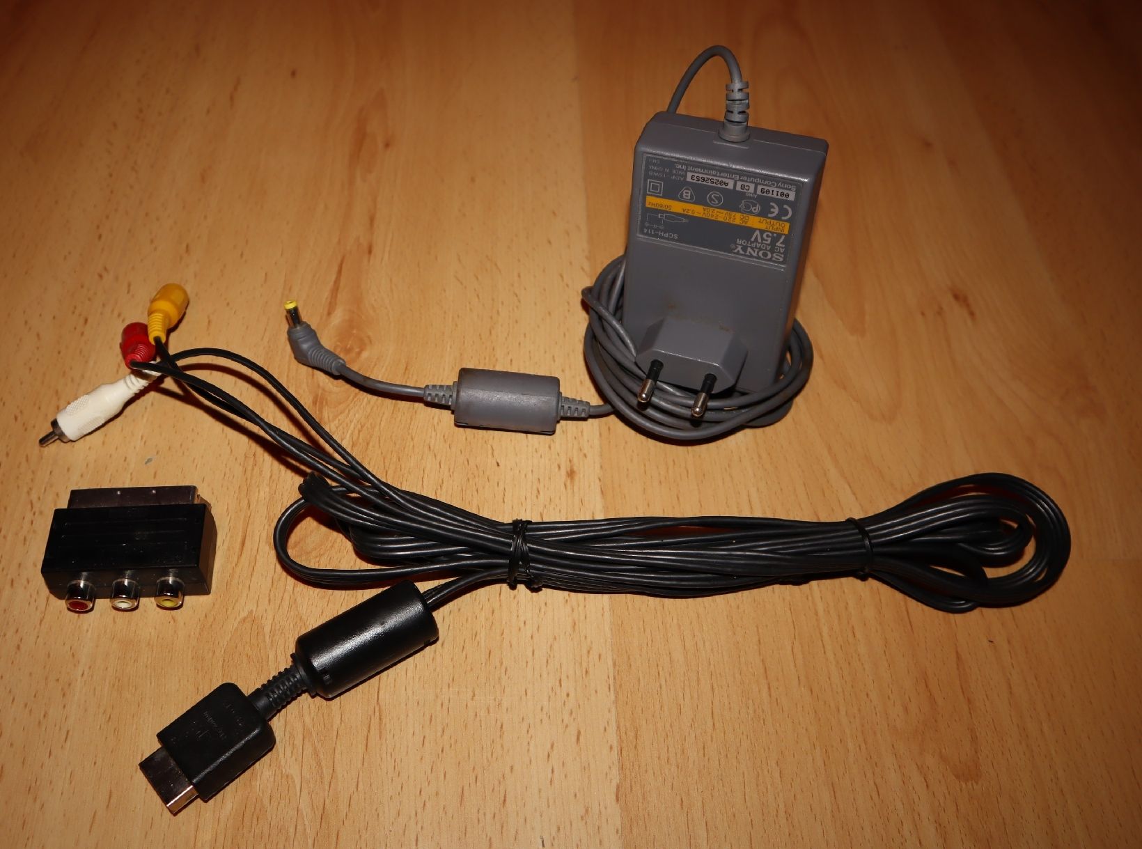 Sony Console: Seltenes SONY PSone Set mit Bigben Screen & Topgames – Usato da Ochlenberg venduto da on3x 4