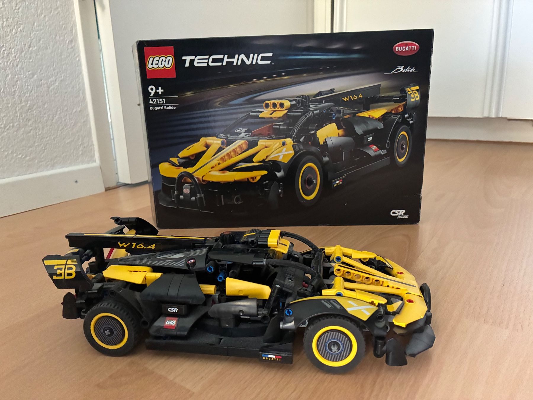 Technics Baukästen: Lego Technics 42151: Bugatti – Neu (gemäss Beschreibung) aus Ostermundigen von Pady79 1