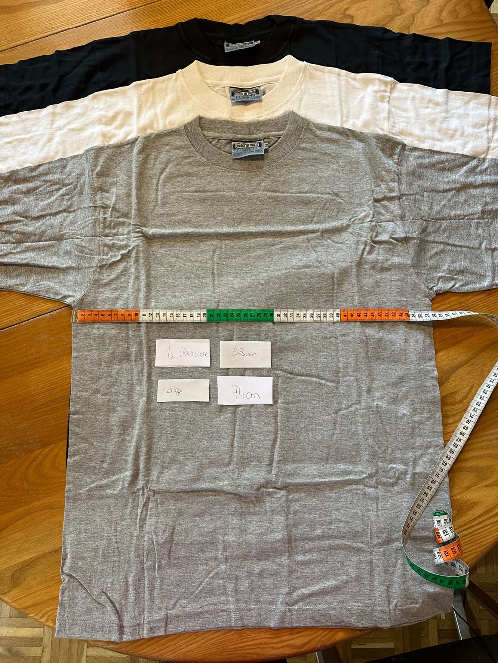 T-shirt: T`Shirt – Nuovo (secondo la descrizione) da Balsthal venduto da dasesaro