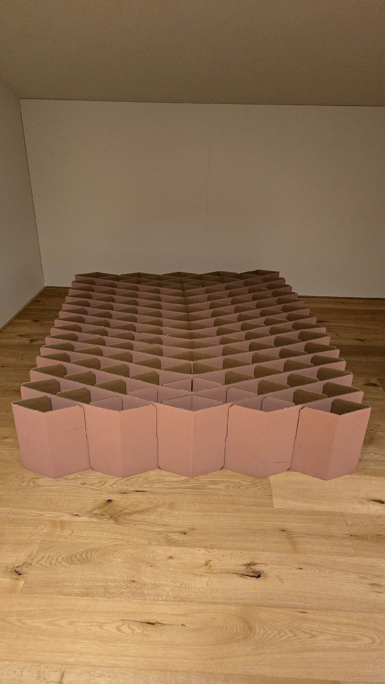 Betten: Room in a Box / Kartonbett  – Gebraucht aus Schlieren von YFG_ZH