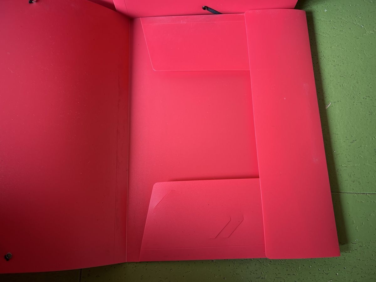 Contenitori & Simili: Blätternäppchen A4, 6 Stück rot & 1 Stück blau – Usato da Fribourg venduto da lili_344 1