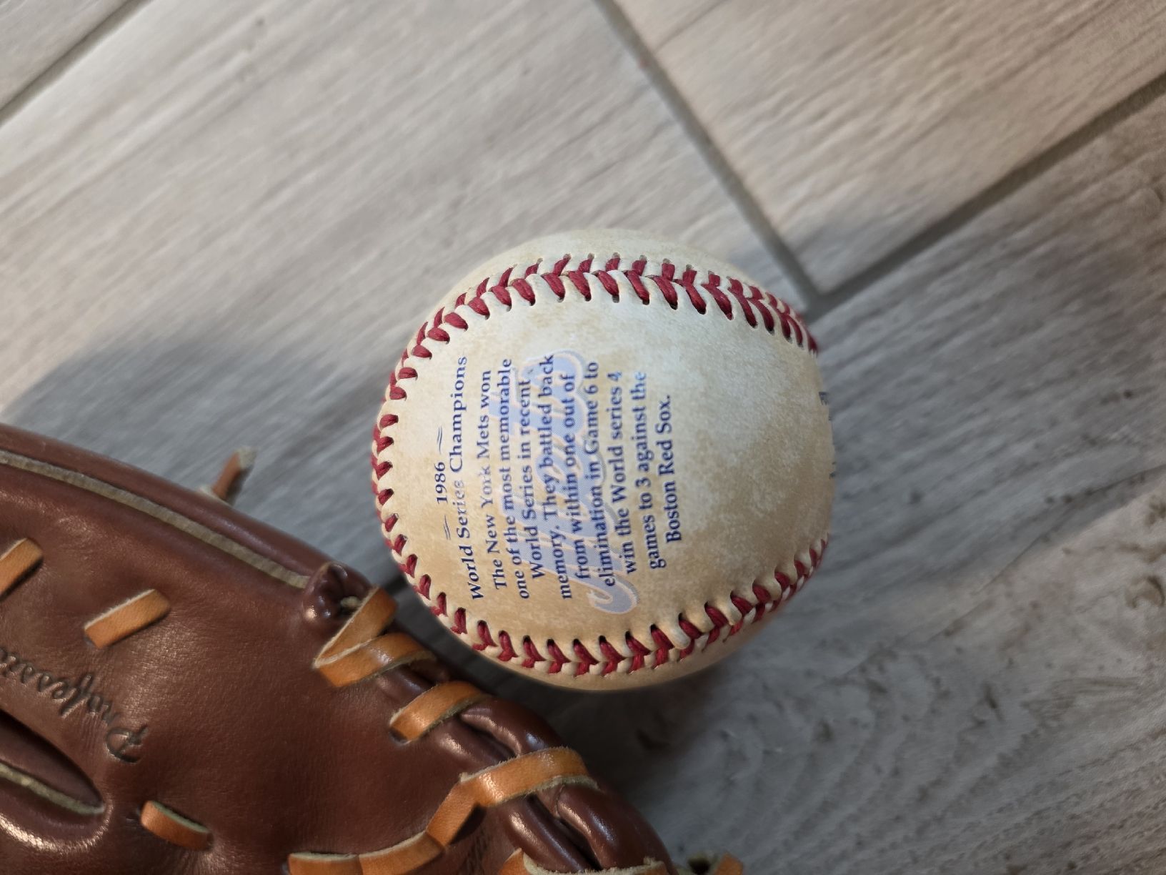Guanti & manicotti: Baseballhandschuh Zett und Baseball – Usato da Dorf venduto da Echo_Elements 7
