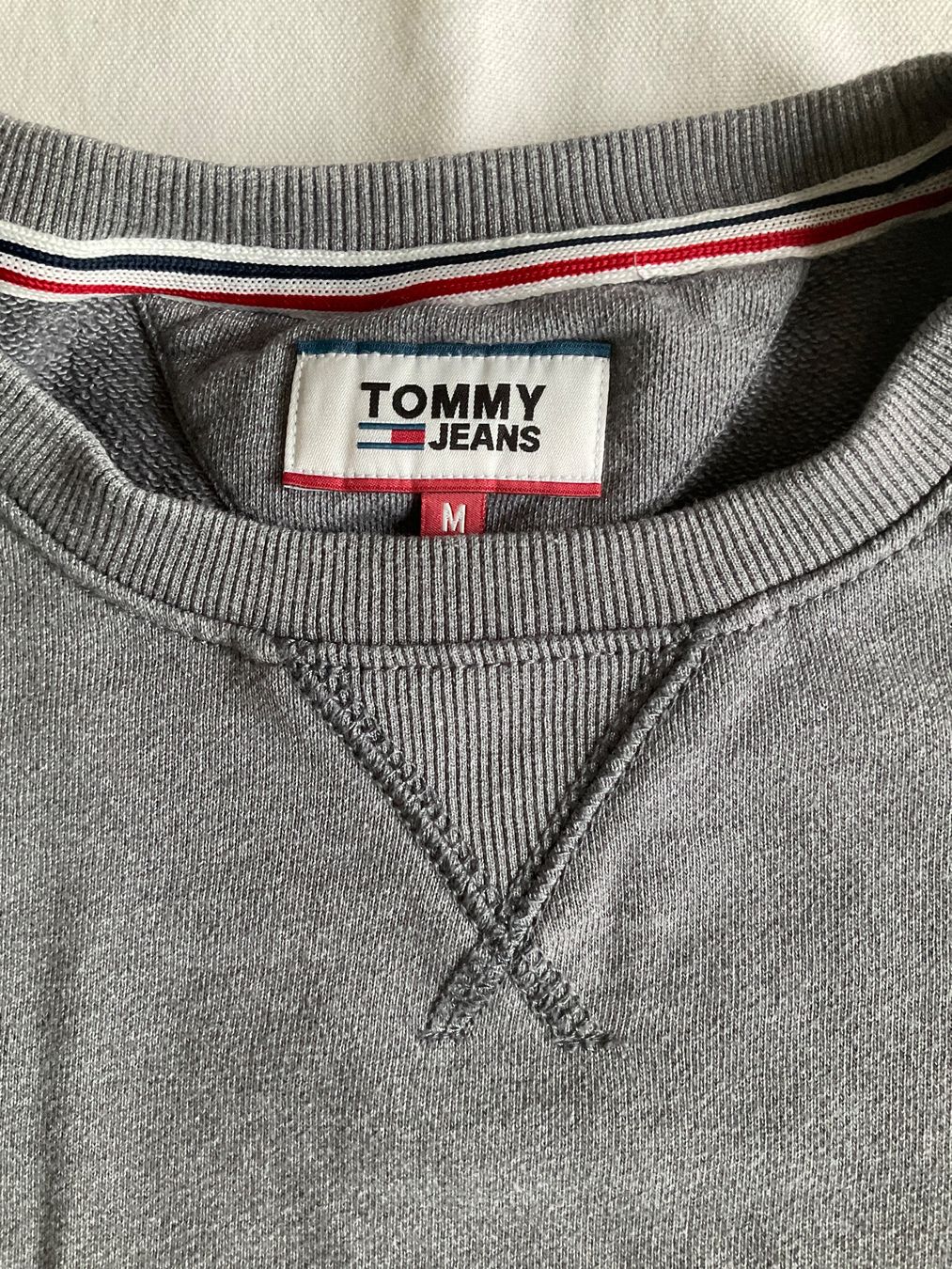 Tommy Hilfiger Pullover & Sweatshirts: Pullover der Marke Tommy Hilfiger – Gebraucht aus Amriswil von Chmm1 1