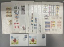 Deutschland 1990-1998 Lot postfrische Marken und Blocks