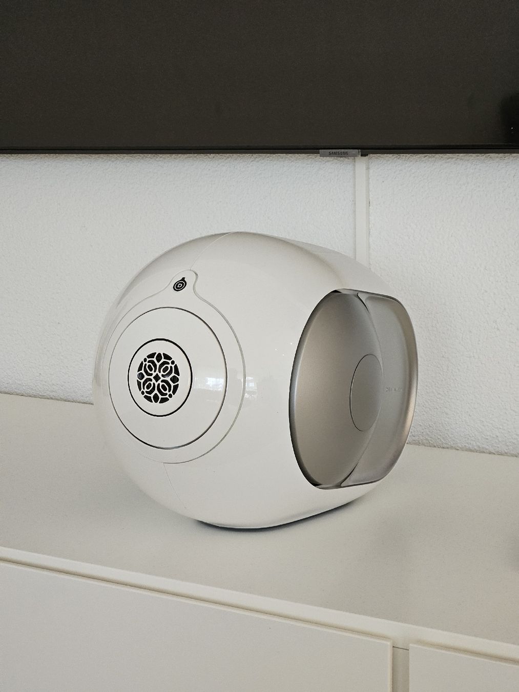 Devialet Lautsprecher: Neuwertiger Devialet Phantom Silver 3000 Watt - Top Zustand! – Neu (gemäss Beschreibung) aus Zug von vbc