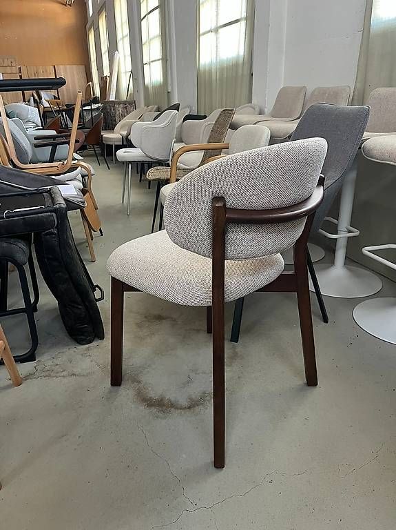 Sedie: Polsterstuhl Moon Stoff beige Eichenholz braun – Usato da Zollikofen venduto da uniqueroom 4
