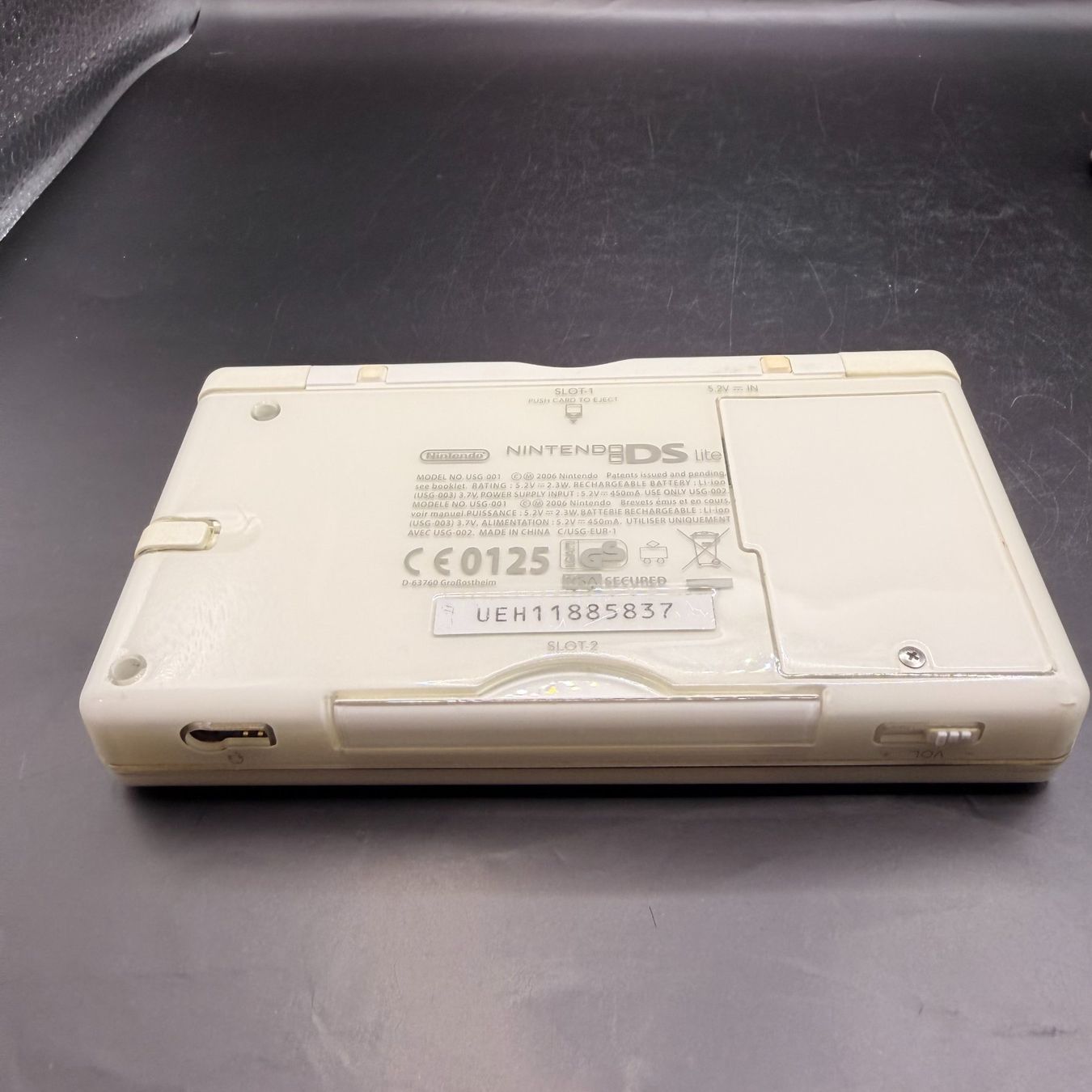 Nintendo Console: Nintendo DS Lite Weiss mit Ladegerät – Usato da Düdingen venduto da Nerdworld 4