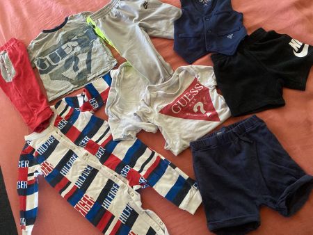 Marken Babykleider Gr.74/80 6-12Mt BABY HILFIGER/GUESS/NIKE