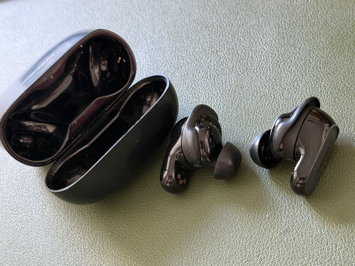 Bose Kopfhörer: Bose Quiet Comfort Ultra Headphones defect – Gebraucht aus Zug von cp_creative
