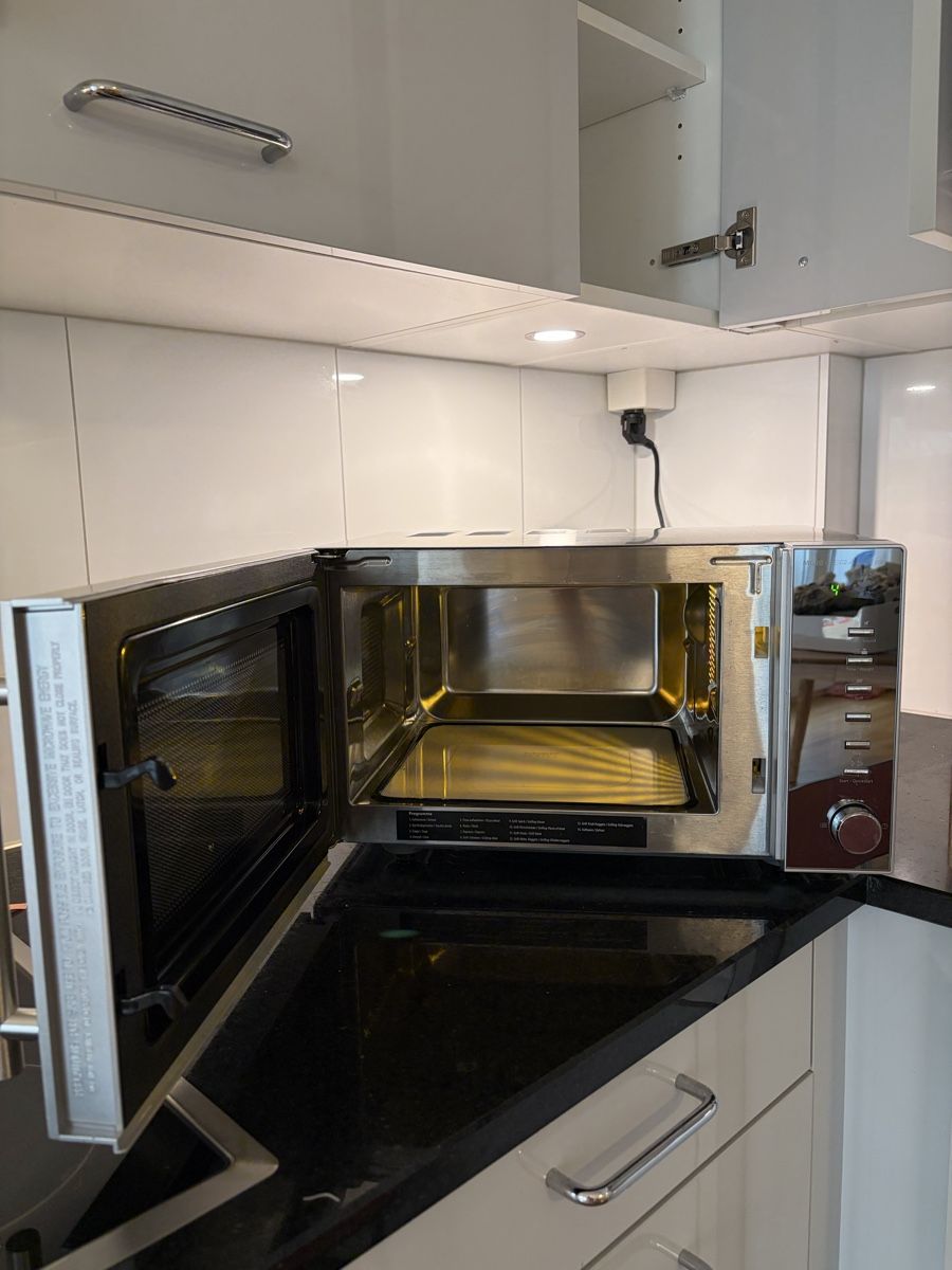 Appareils de cuisine: Mikrowelle Caso MG20  – D'occasion à Basel par maipengye 1