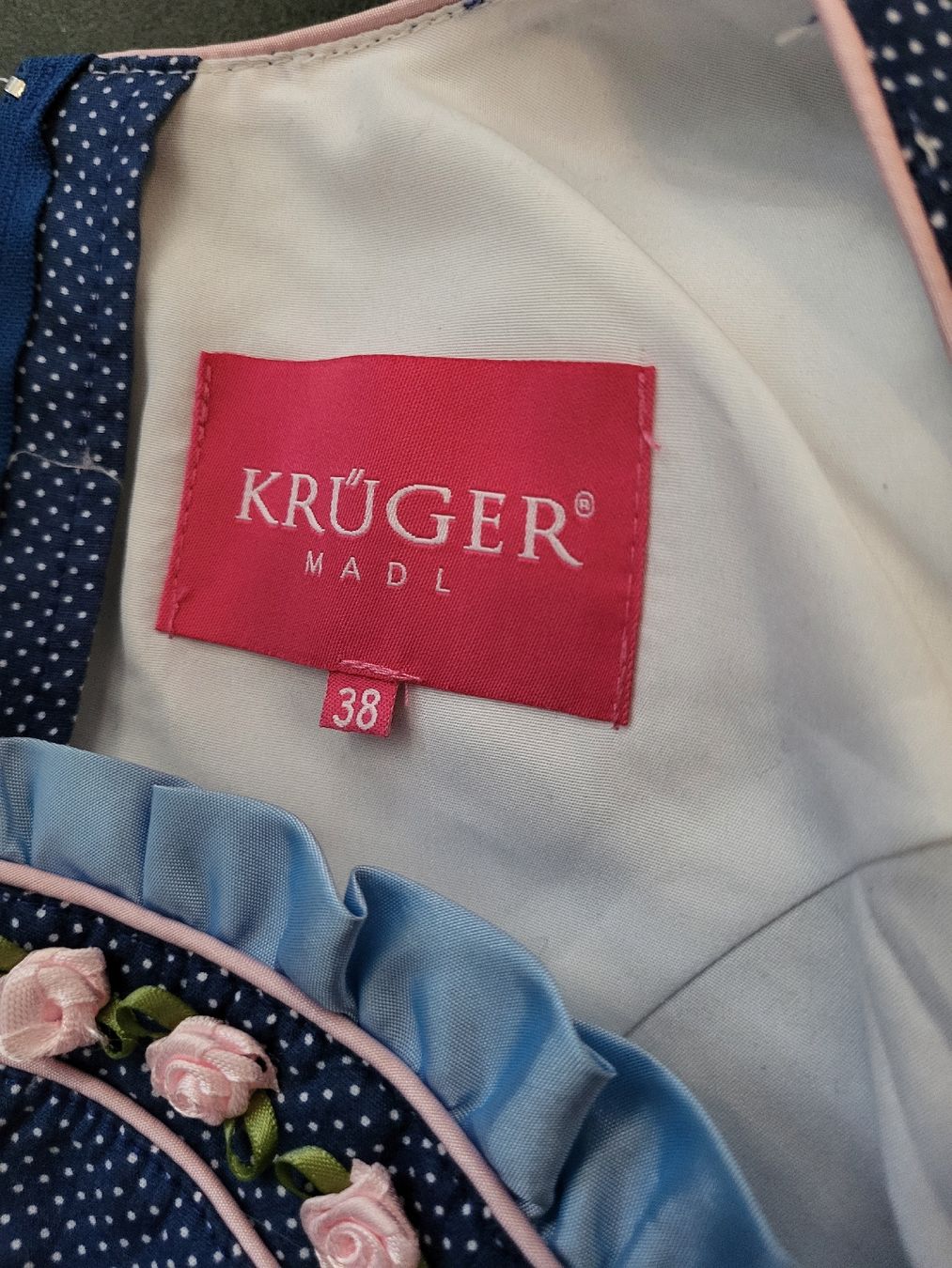Krüger Vestiti: Krüger Dirndl – Usato da Matzendorf venduto da hauli2 2