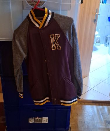 College Jacke Grösse 158/164 - Perfekt für den Übergang
