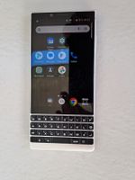 Smartphone BlackBerry Key2 silber guter Zustand