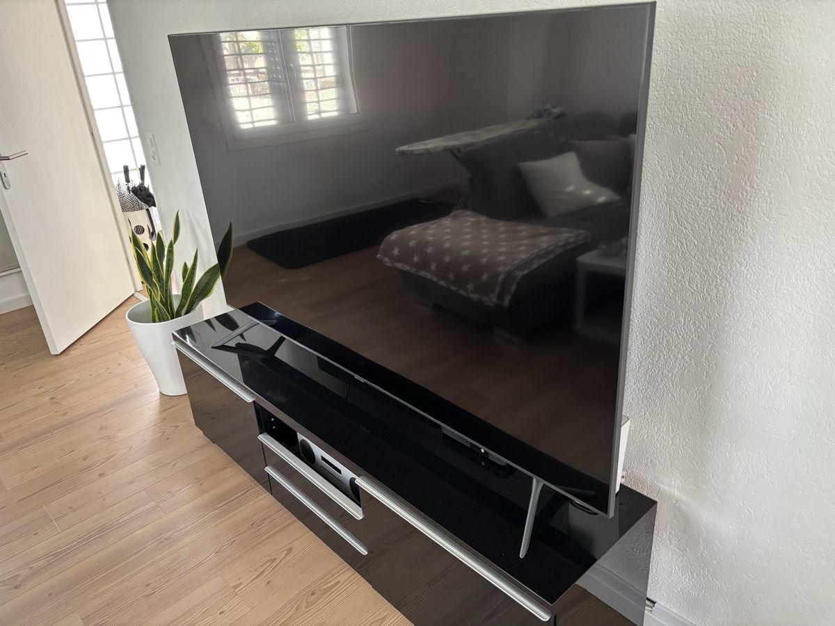 Fernseher: 75 Zoll Samsung TV – Gebraucht aus Hägendorf von StuderPascal
