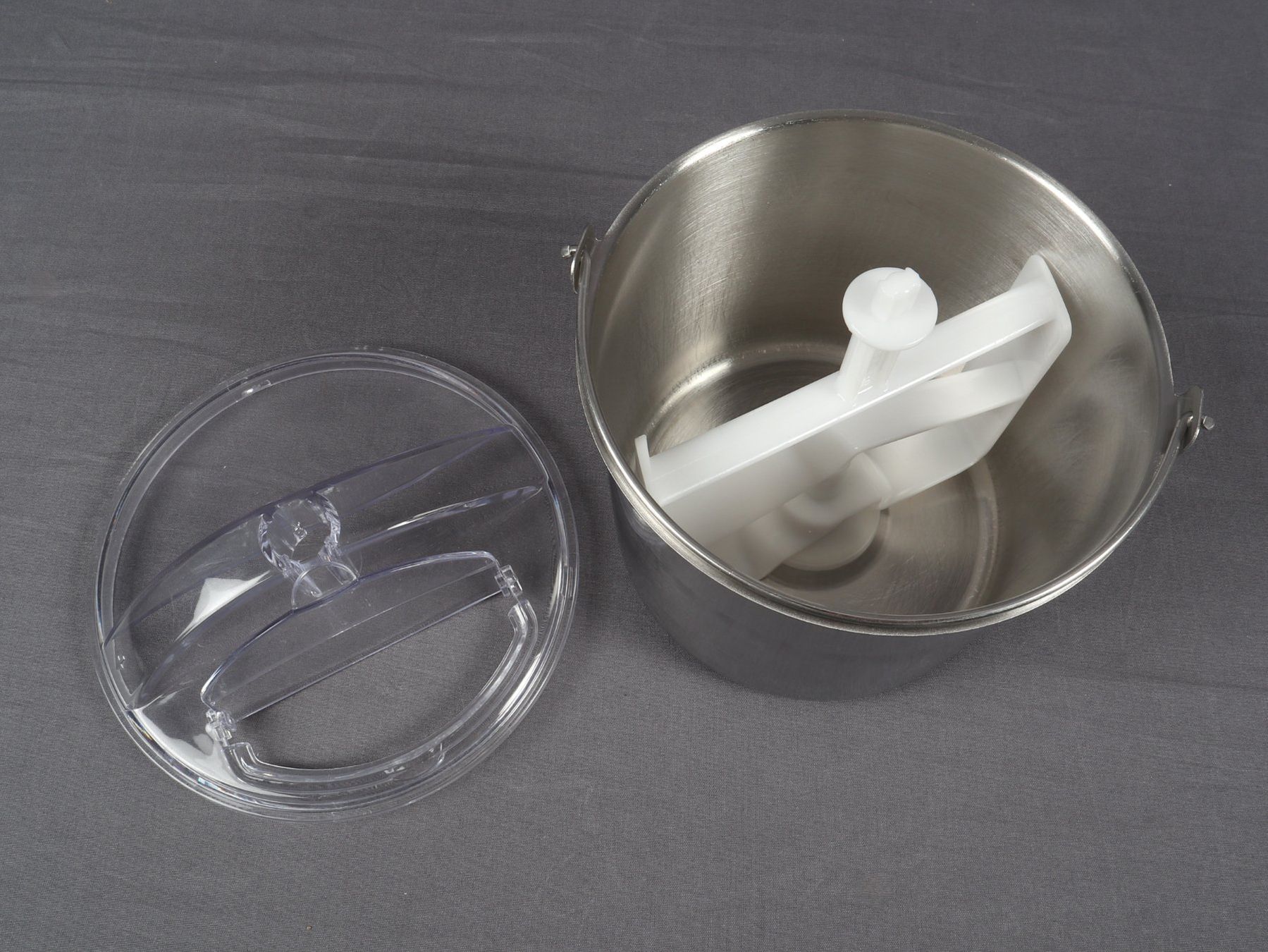 Appareils de cuisine: KLAMER 2 IN 1 Eismaschine – D'occasion à Steinen par Restwert_Steinen 9