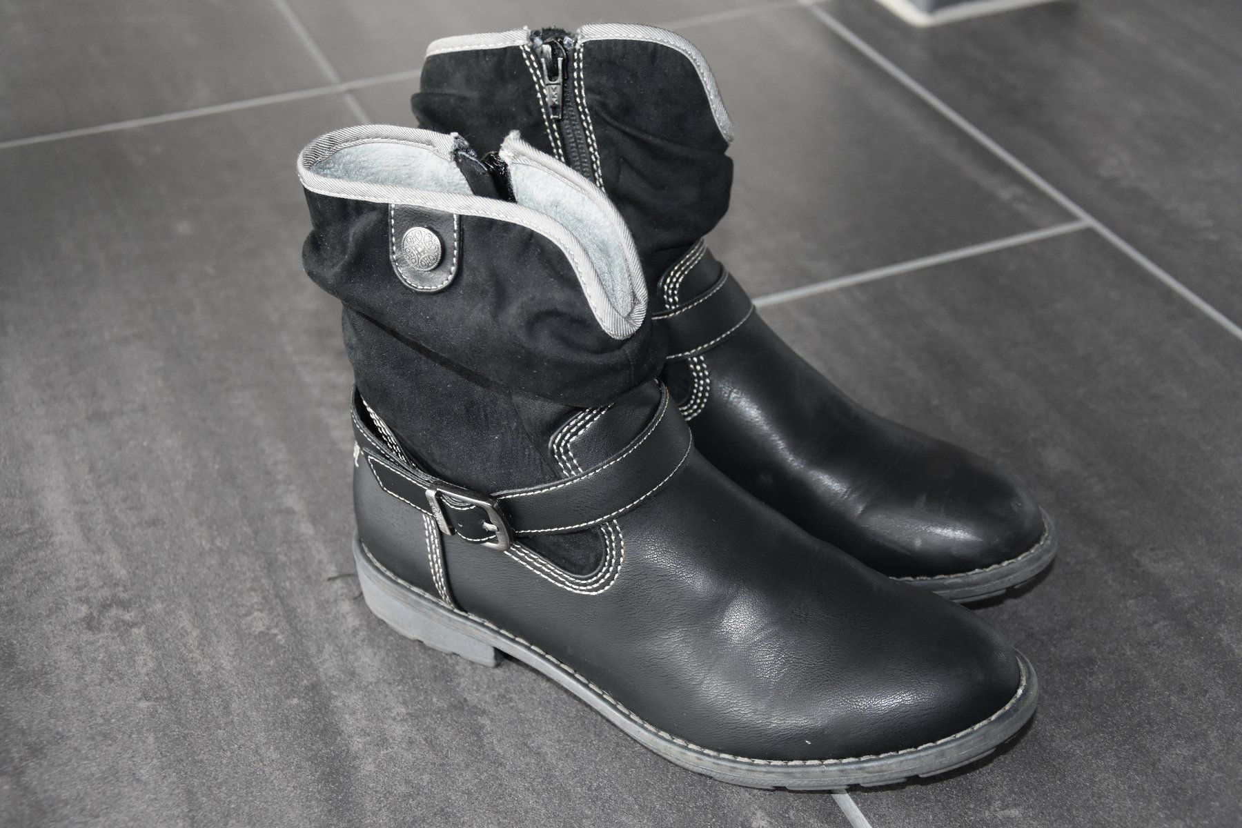 Scarpe da donna: Stiefelette, s. Oliver, Gr. 37 – Nuovo (secondo la descrizione) da Sins venduto da dsto