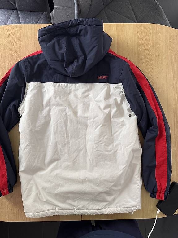 Vestes: Gr. M - Snipes Windbreaker Jacke – D'occasion à Zug par Luca_01_ 2