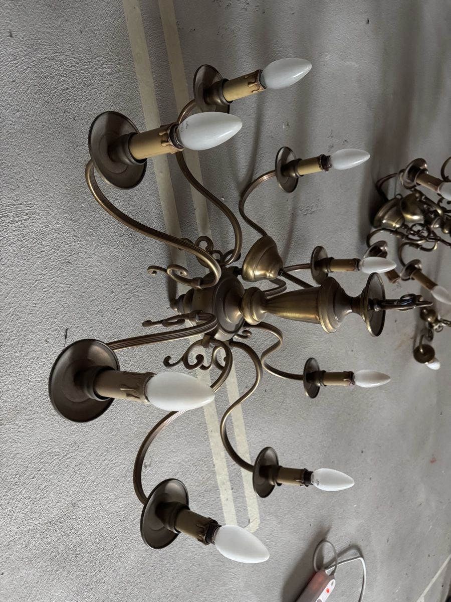 Lampade: Antike Messing-Kronleuchter, verschiedene Grössen – Usato da Rüti ZH venduto da Spreisig 3