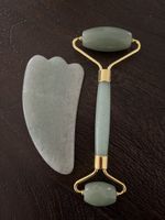 Gesichtsroller mit Gua Sha Stein Set Neuwertig