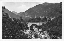 Ponte Brolla TI ponte ferroviario e gola Maggia