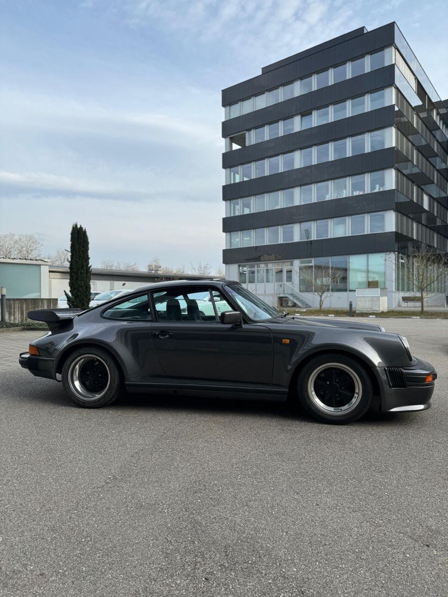 Porsche Automobili: Porsche 911 SC Turbolook, Veteran, – Usato da Oberkirch LU venduto da Flo105 2