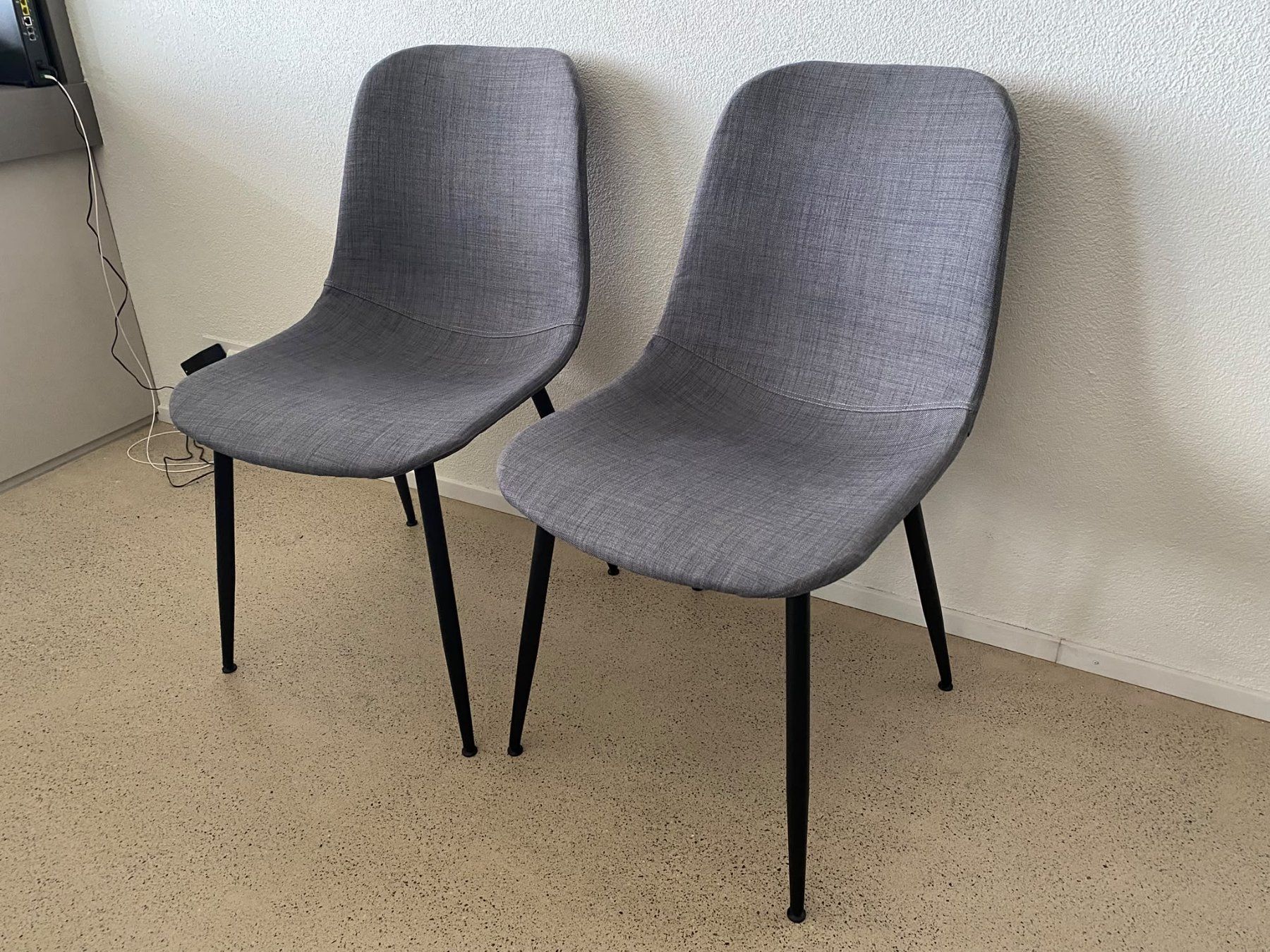 Chaises: 2 dining chairs – D'occasion à Zürich par gio_peirano98 1