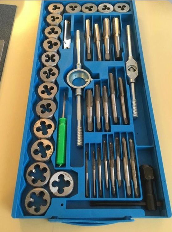 Tous les outils: Gewindebohrer/Schneider Set 40-tlg. – Neuf (Voir description) à Heerbrugg par ProBau-Liq 5
