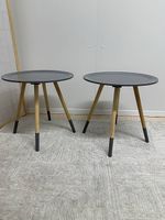 2 runde Beistelltische im modernen Grau-Holz-Look