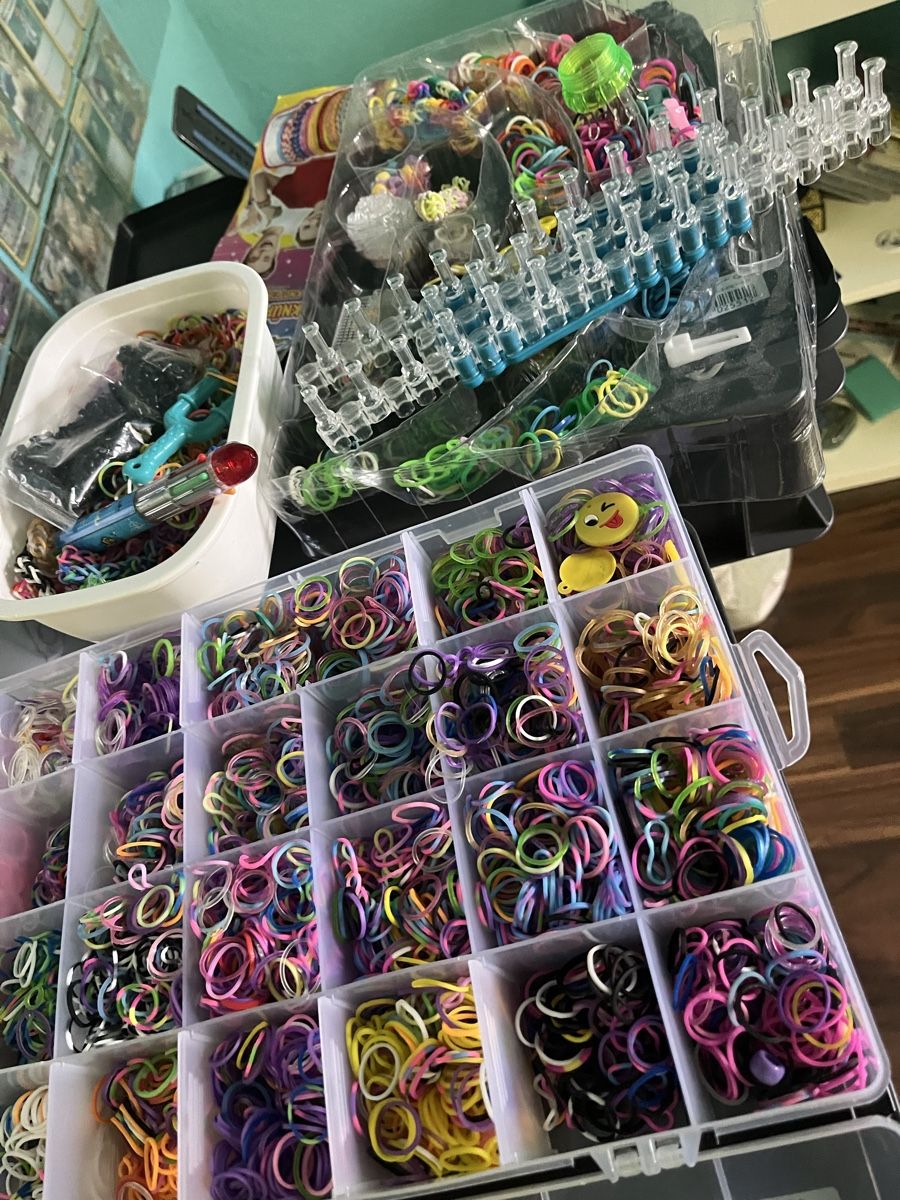 Kit bricolage: Mega Loom Loops Set . Riesen Auswahl an Farben. – Nuovo (secondo la descrizione) da Felsberg venduto da Gletscher76