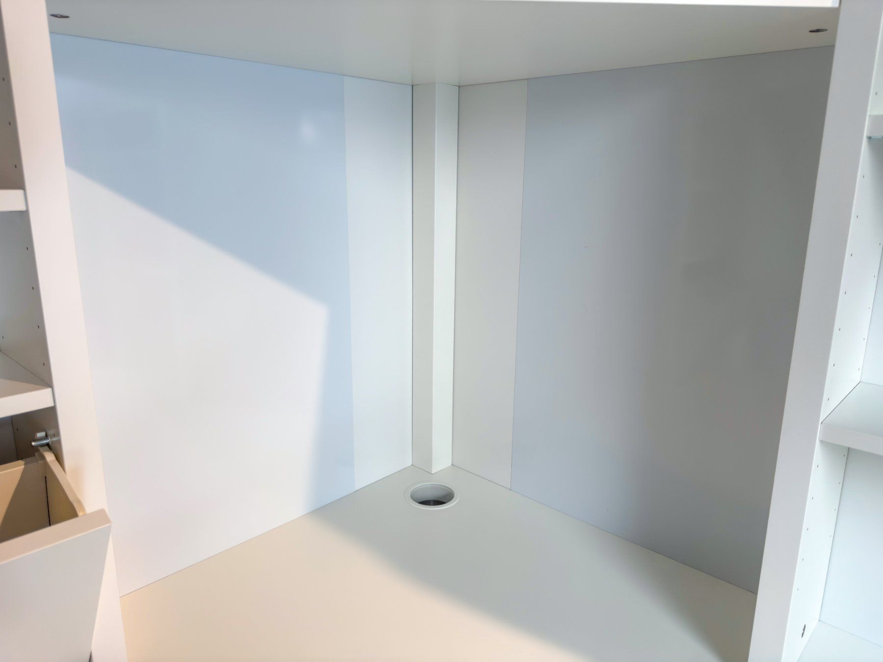 Ikea Scrivanie: IKEA Eckarbeitsplatz MICKE weiss – Usato da Flums venduto da gasella 3