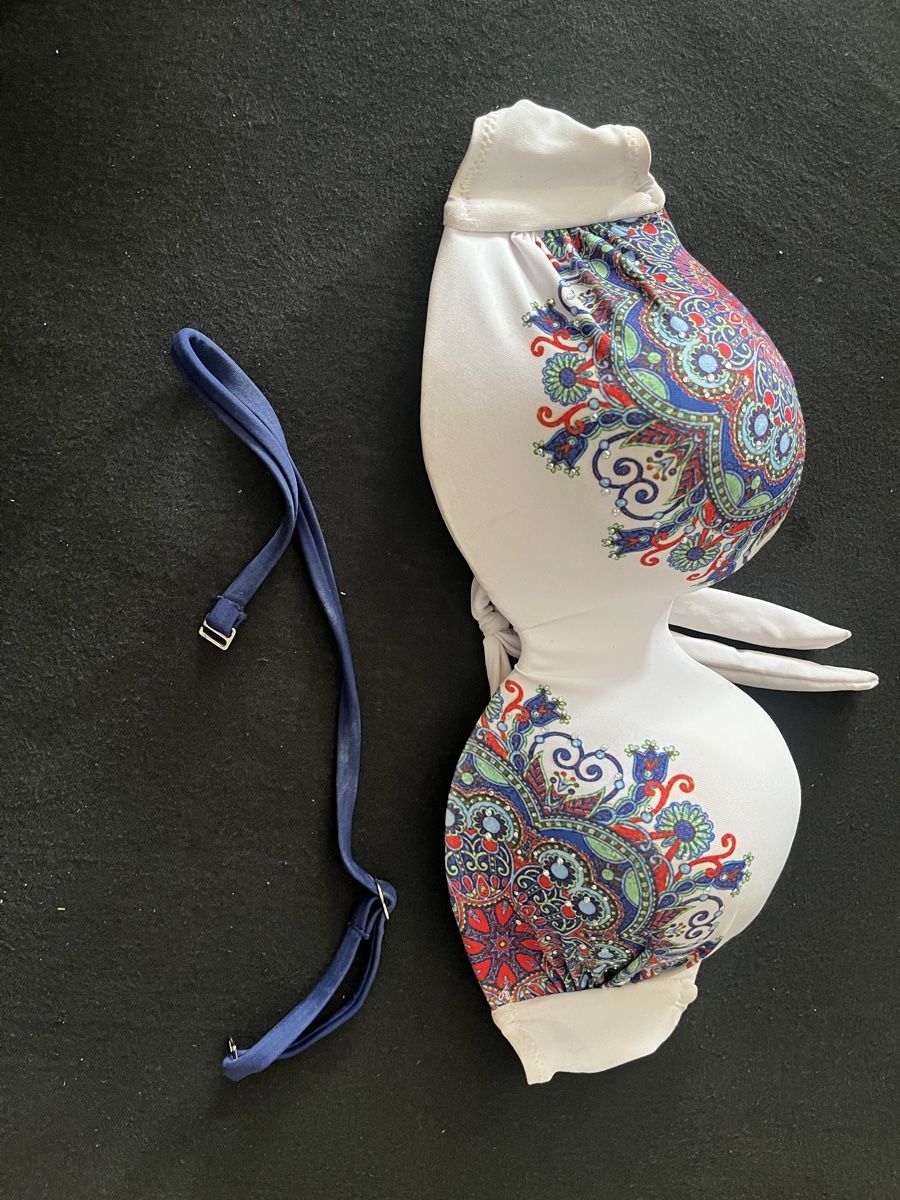 Maillots de bain & Bikinis: Badeanzug und Bikini-Oberteil weiss neu – Neuf (Voir description) à Olten par sae_82z2 5