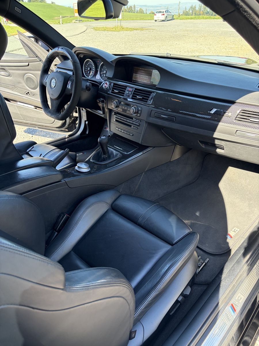 BMW Autos: BMW M3 E92 / 1. Hand / Handschalter  – D'occasion à Buchrain par bbrules1886 7