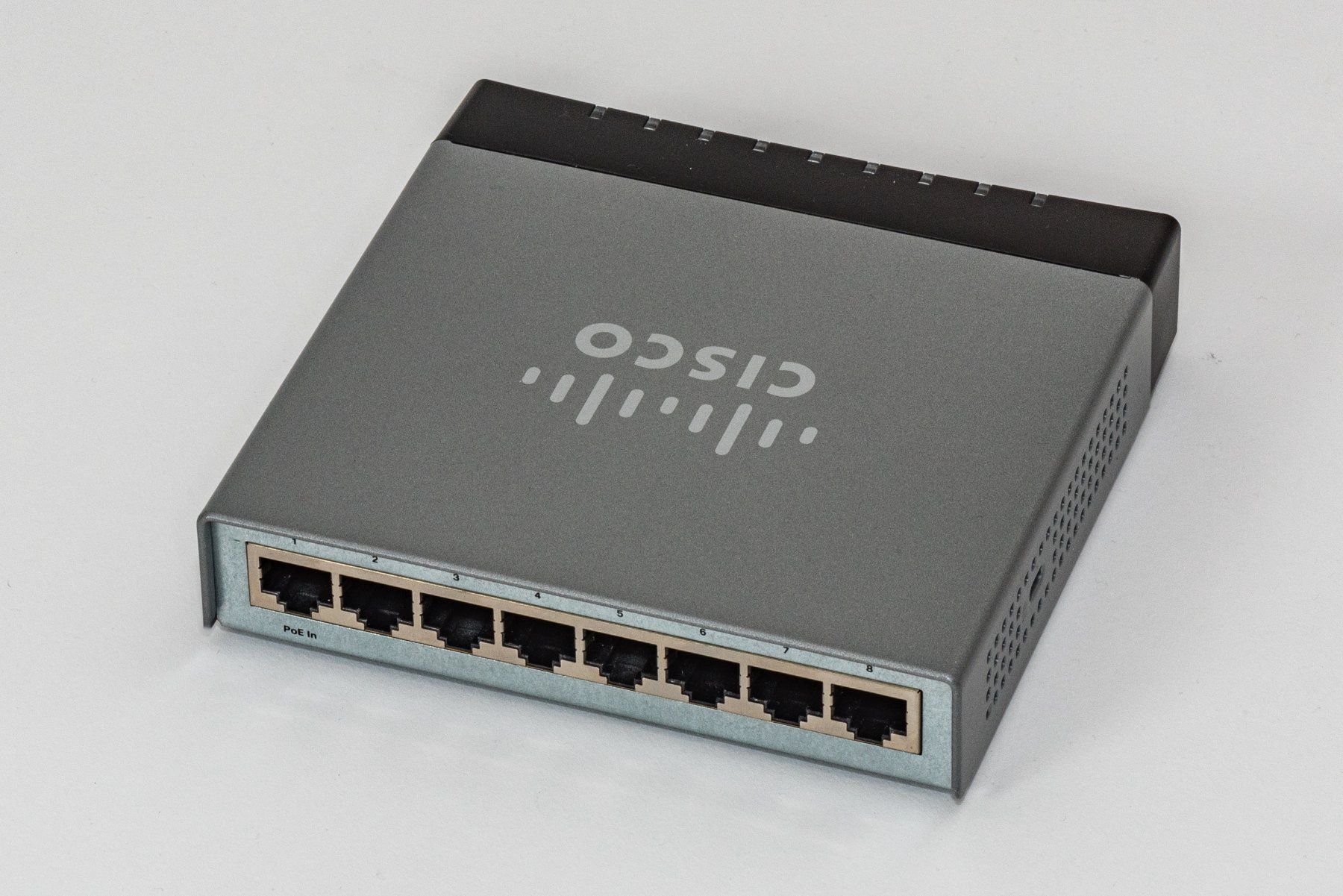 Cisco Hubs & Switches: Cisco 8 Port Gigabit Managed Ethernet Switch ab CHF 1.00 – Gebraucht aus Bern von  1