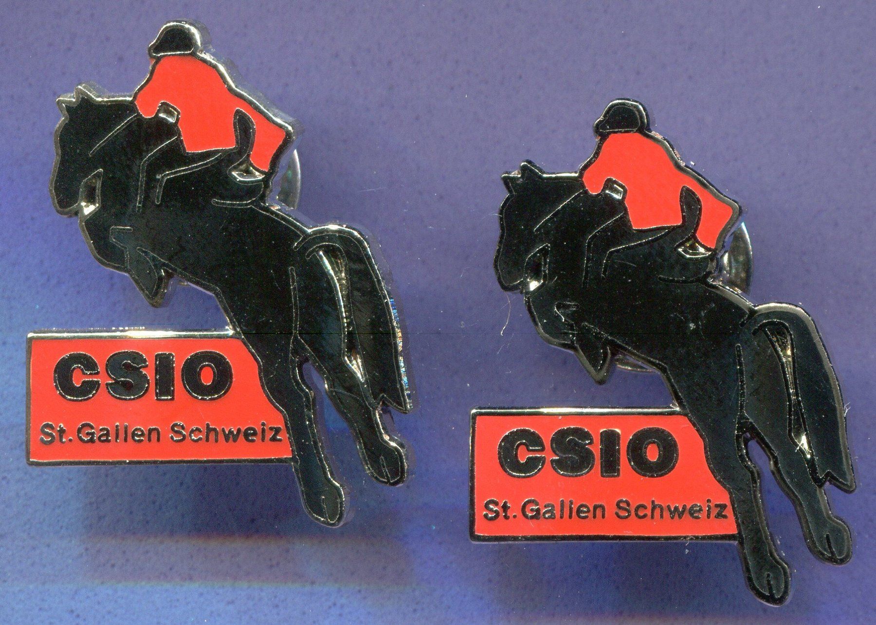 Placchette & Badge: 2 Pins CSIO  St.Gallen – Usato da Winterthur venduto da Sammleroase