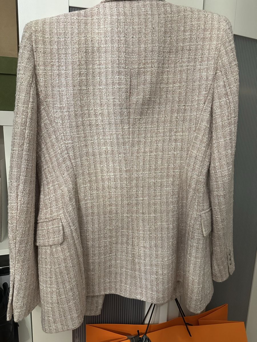 Zara Giacche: ZARA Tweed Blazer in einem Rosè-Ton – Usato da Adlikon b.Regensdf venduto da E.Prov 3