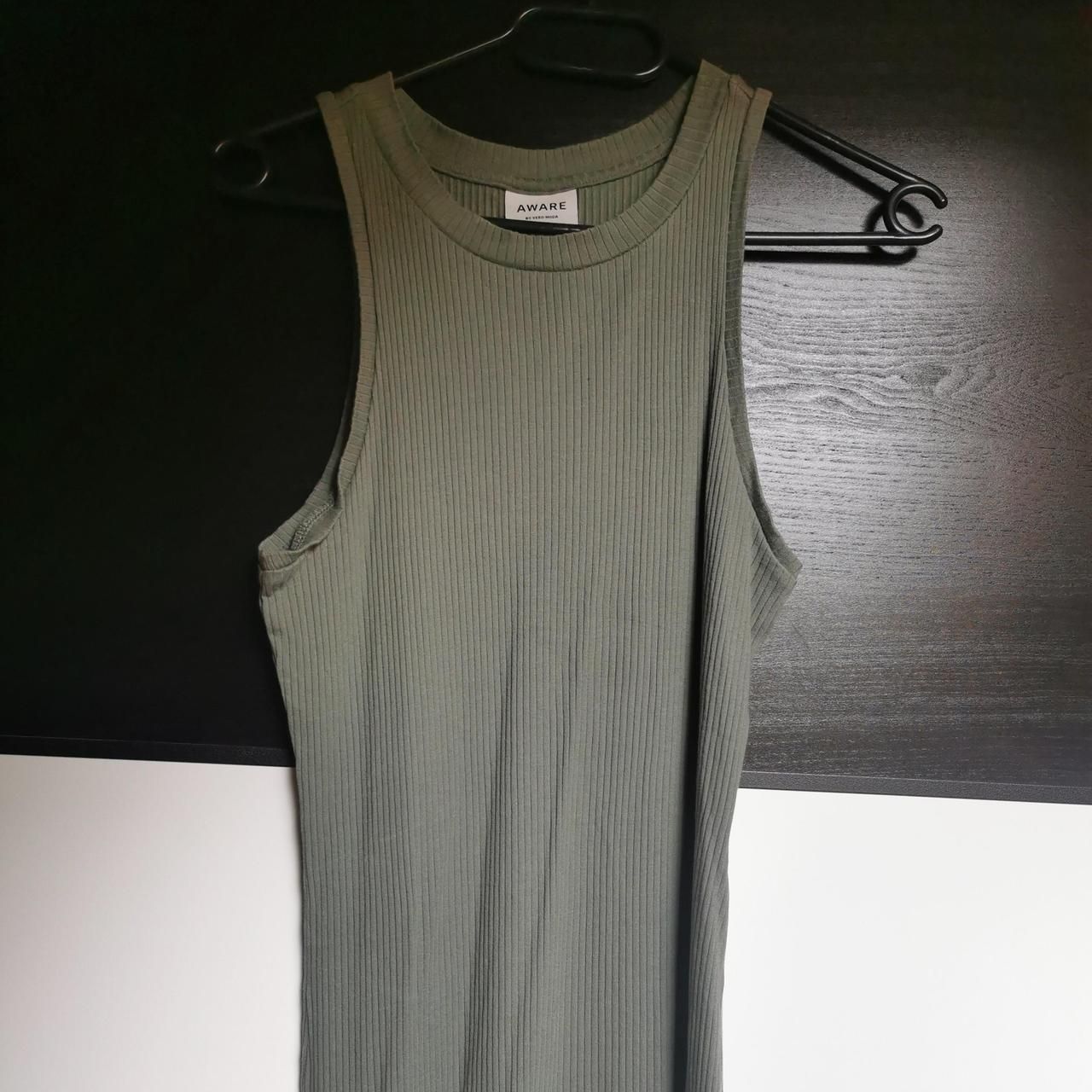 Vero Moda Vestiti: Geripptes Sommerkleid Khaki jersey VERO MODA – Nuovo (secondo la descrizione) da Ringgenberg BE venduto da Vinyl.Love 1