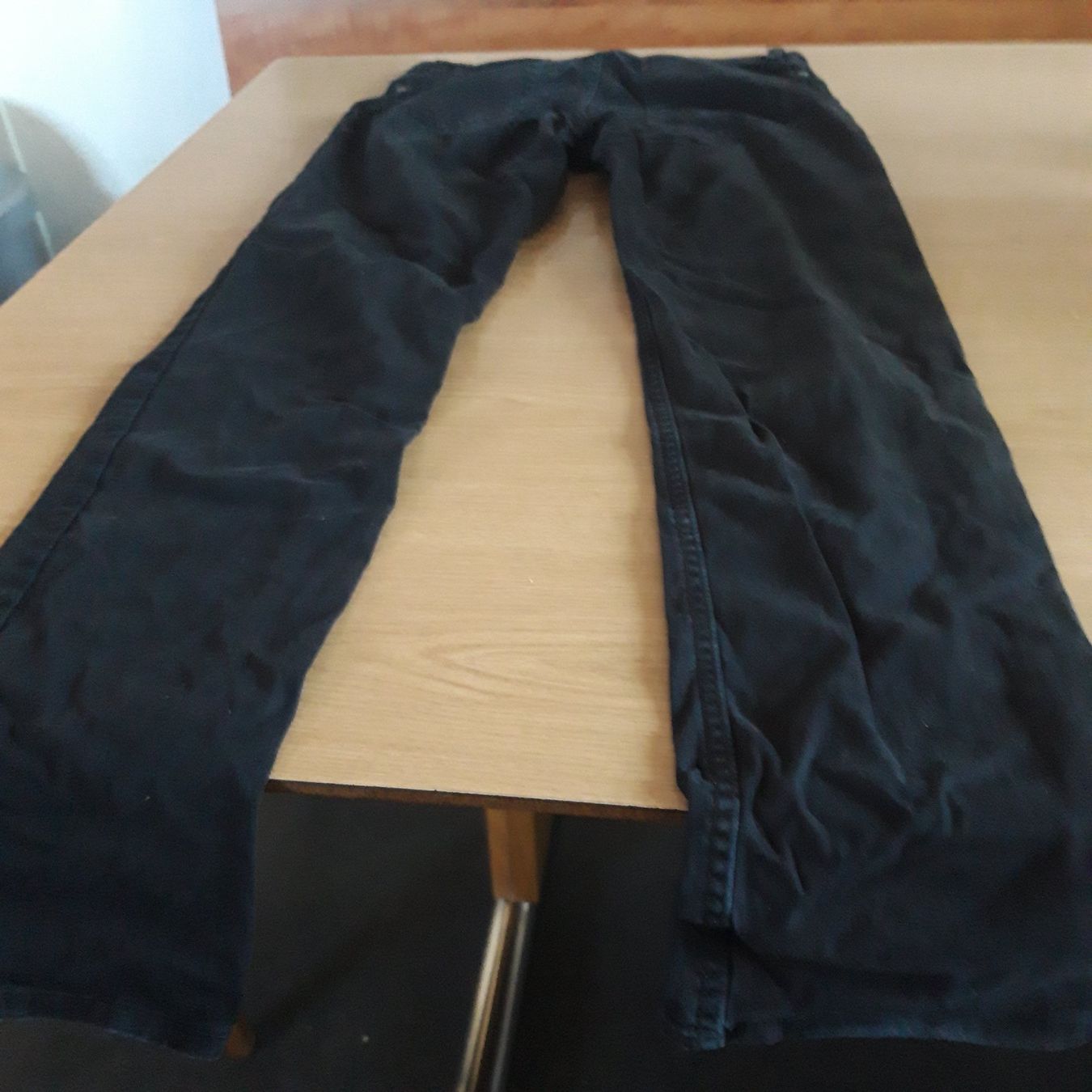H&M Jeans: Jeans schwarz – Usato da wolfertswil venduto da februartag 2